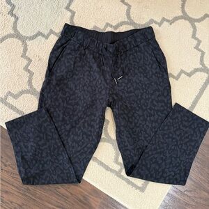 lululemon athletica Black cheetah Patterned women's Joggers